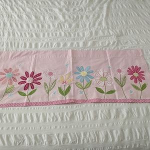 Pottery Barn Kids Pink Daisy Garden Valance (2)